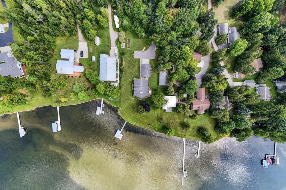 3748 E Duck Lake Road Green Lake Township, MI 49637