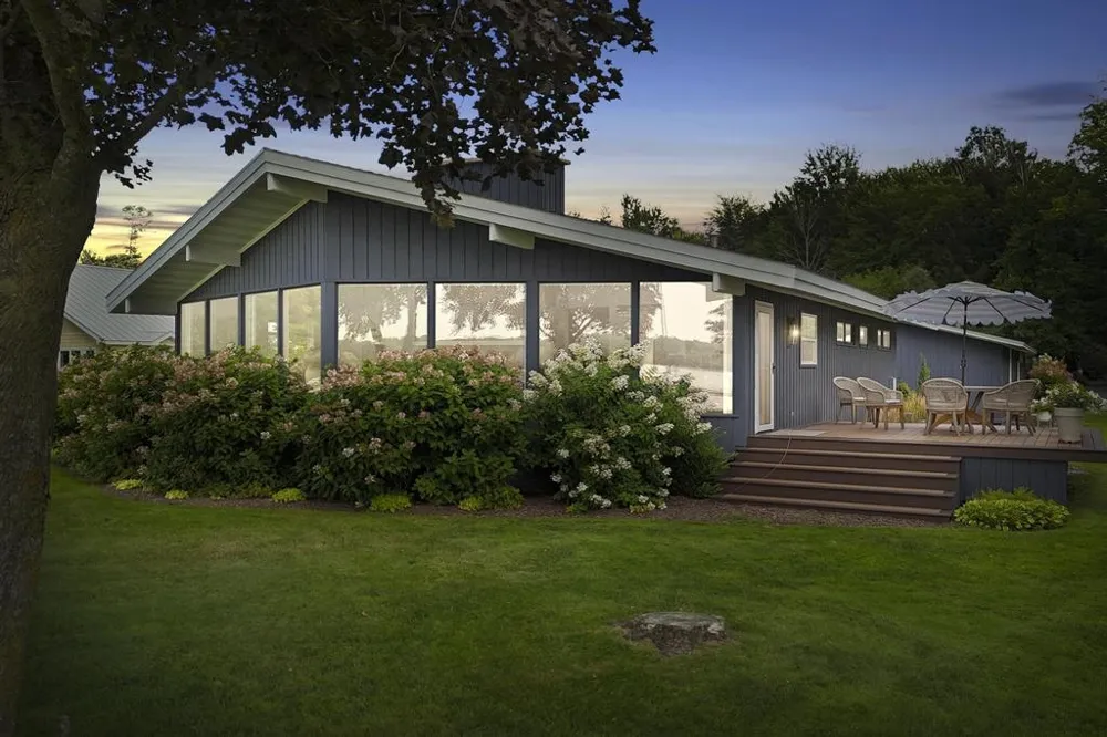 3748 E Duck Lake Road Green Lake Township, MI 49637