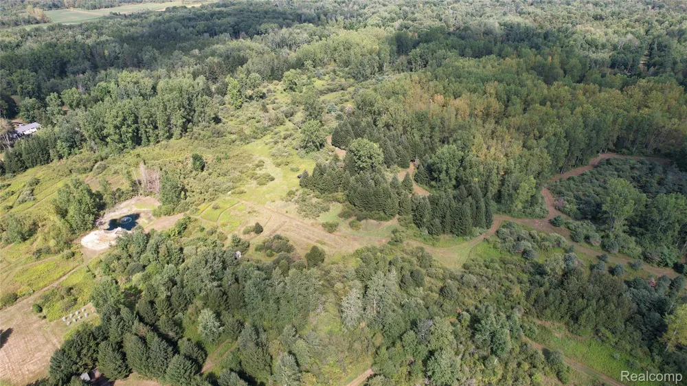 2901 Lyle Road Tobacco Township, MI 48612