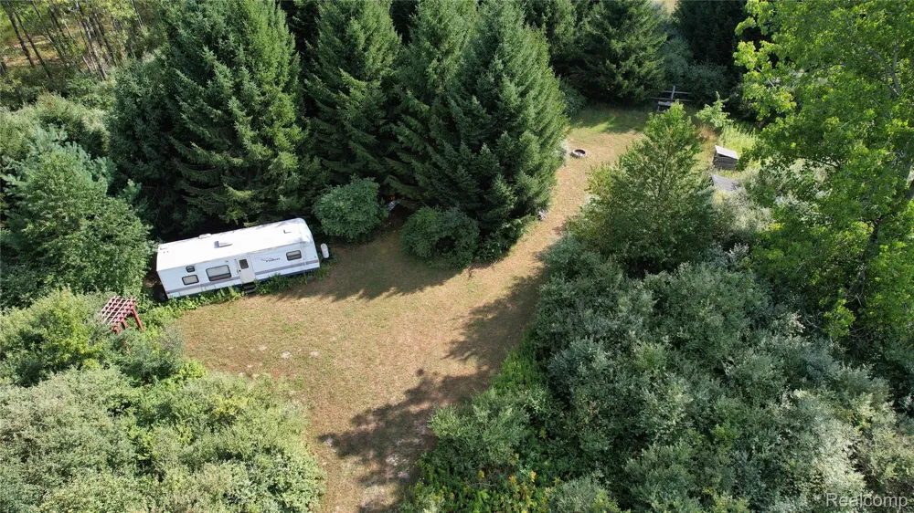 2901 Lyle Road Tobacco Township, MI 48612