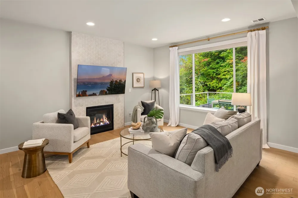 2119 NW Lynx Loop Issaquah, WA 98027