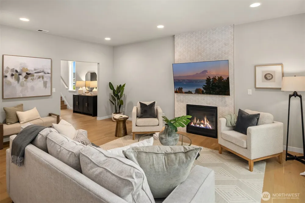 2119 NW Lynx Loop Issaquah, WA 98027