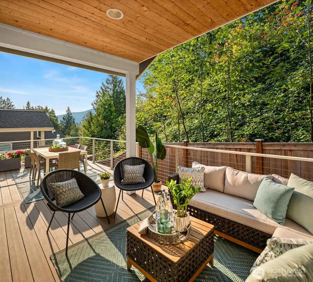 2119 NW Lynx Loop Issaquah, WA 98027