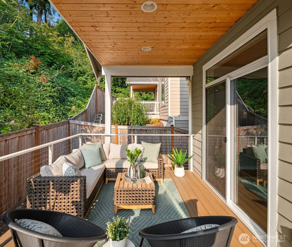 2119 NW Lynx Loop Issaquah, WA 98027