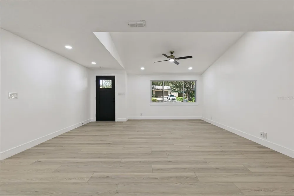 141 MILL RUN DRIVE Lake Mary, FL 32746
