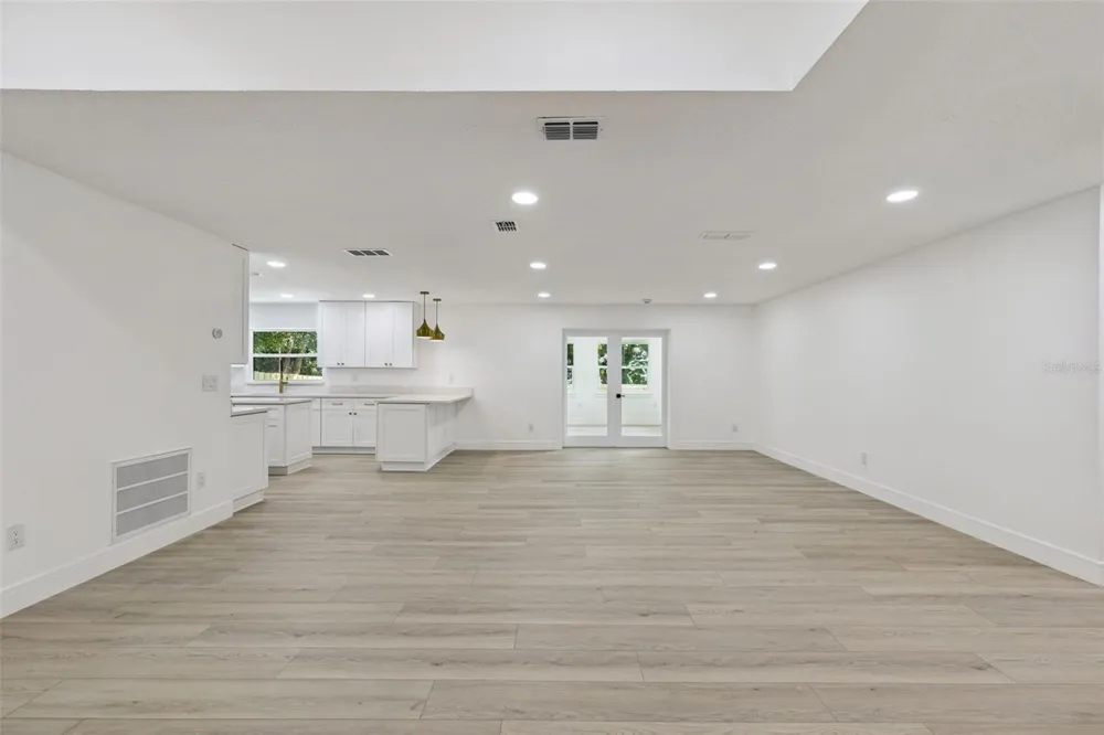 141 MILL RUN DRIVE Lake Mary, FL 32746