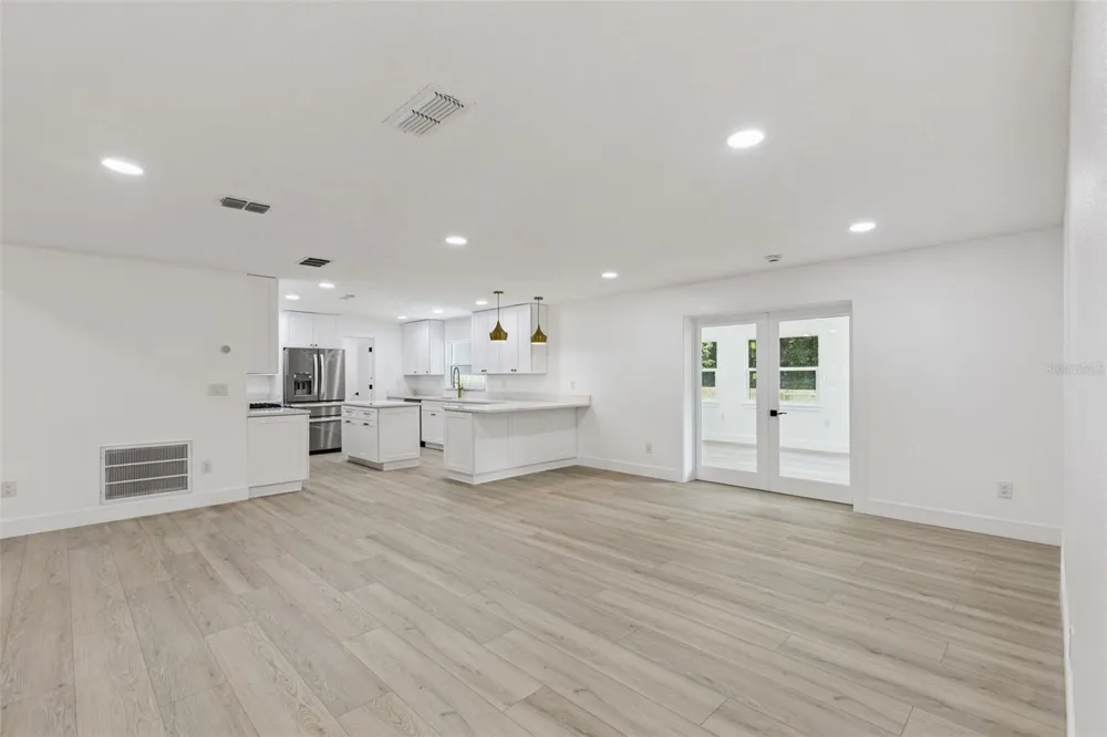 141 MILL RUN DRIVE Lake Mary, FL 32746