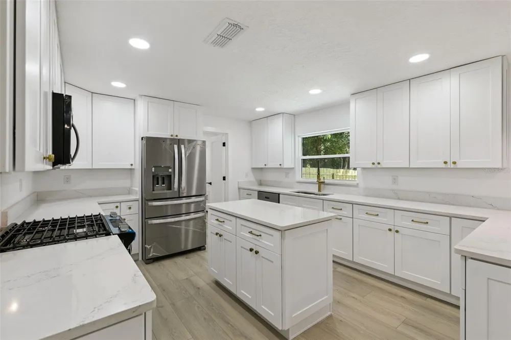 141 MILL RUN DRIVE Lake Mary, FL 32746