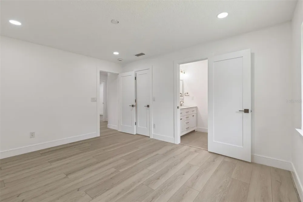 141 MILL RUN DRIVE Lake Mary, FL 32746