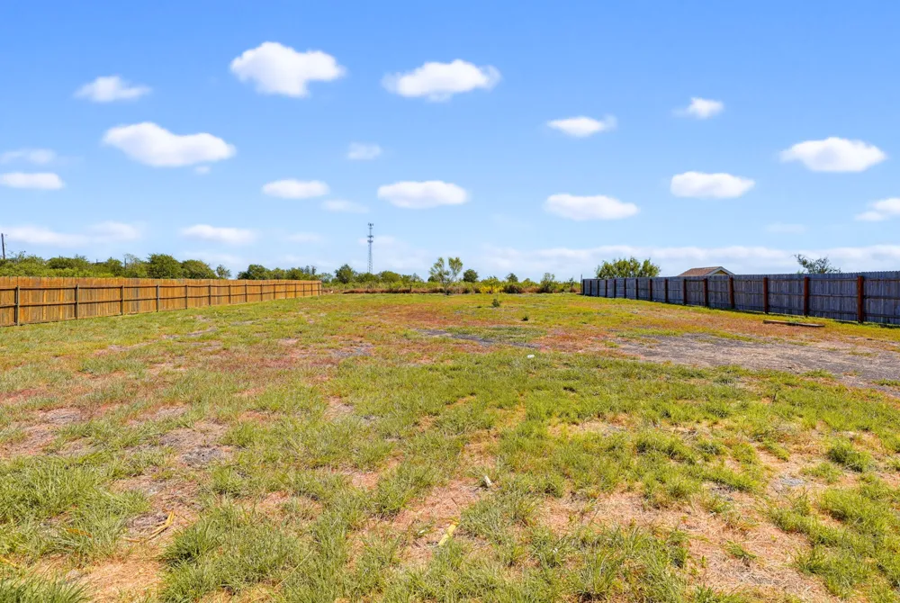 201 El Rey Drive Kyle, TX 78640