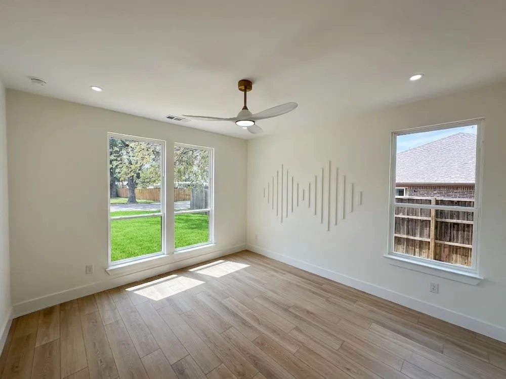 338 TEXANA STREET Van Alstyne, TX 75495