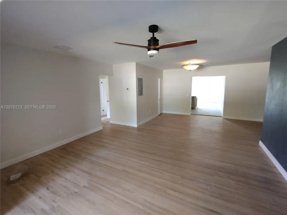 300 S Biscayne River Dr Miami, FL 33169