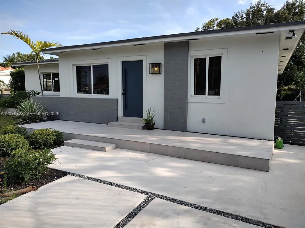 300 S Biscayne River Dr Miami, FL 33169