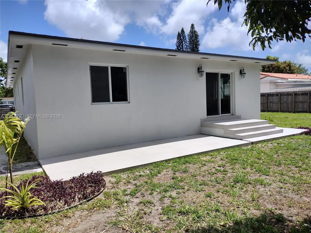 300 S Biscayne River Dr Miami, FL 33169