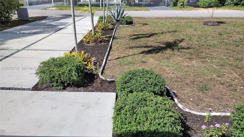 300 S Biscayne River Dr Miami, FL 33169
