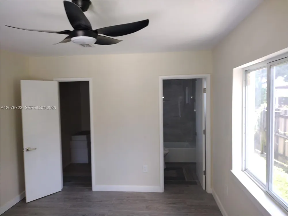 300 S Biscayne River Dr Miami, FL 33169