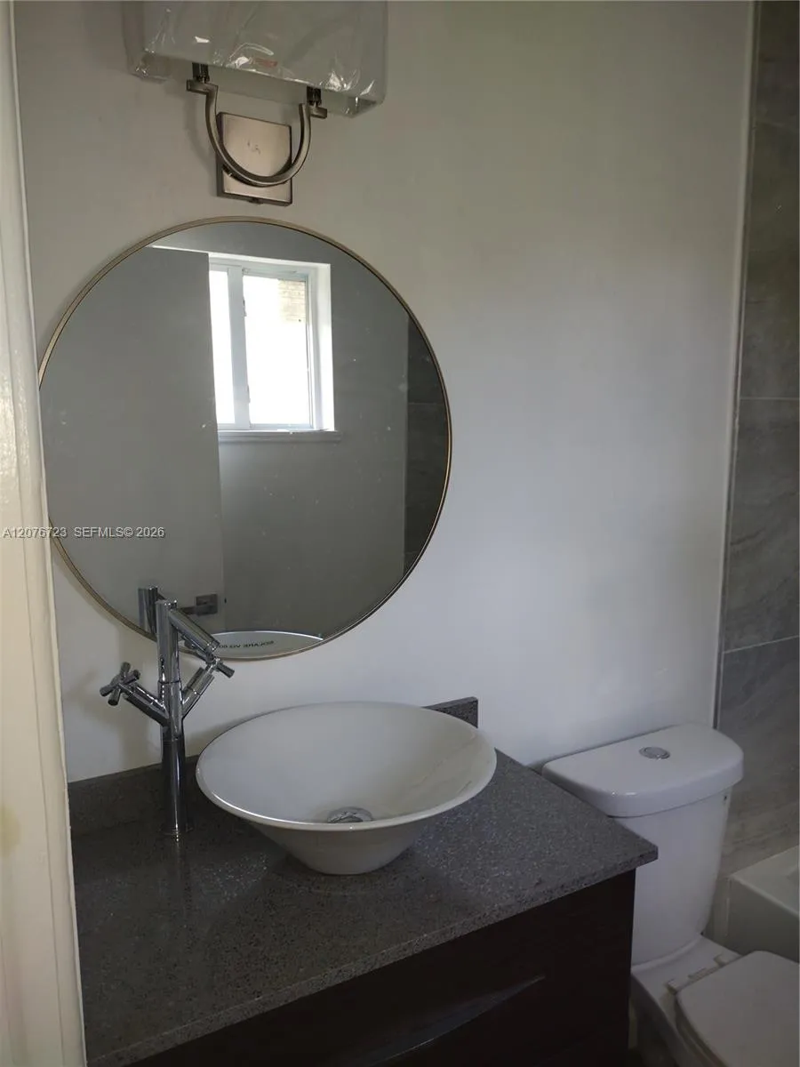300 S Biscayne River Dr Miami, FL 33169