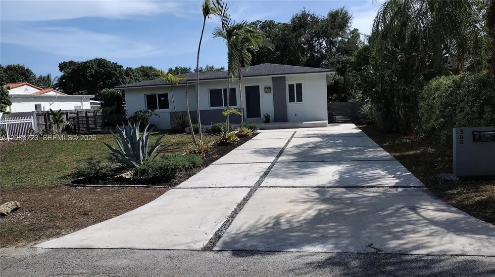 300 S Biscayne River Dr Miami, FL 33169