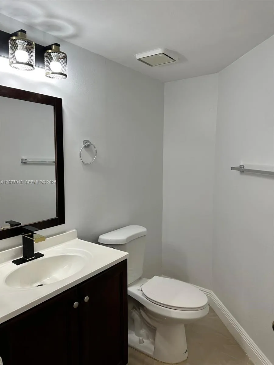 9177 W Sunrise Blvd Plantation, FL 33322