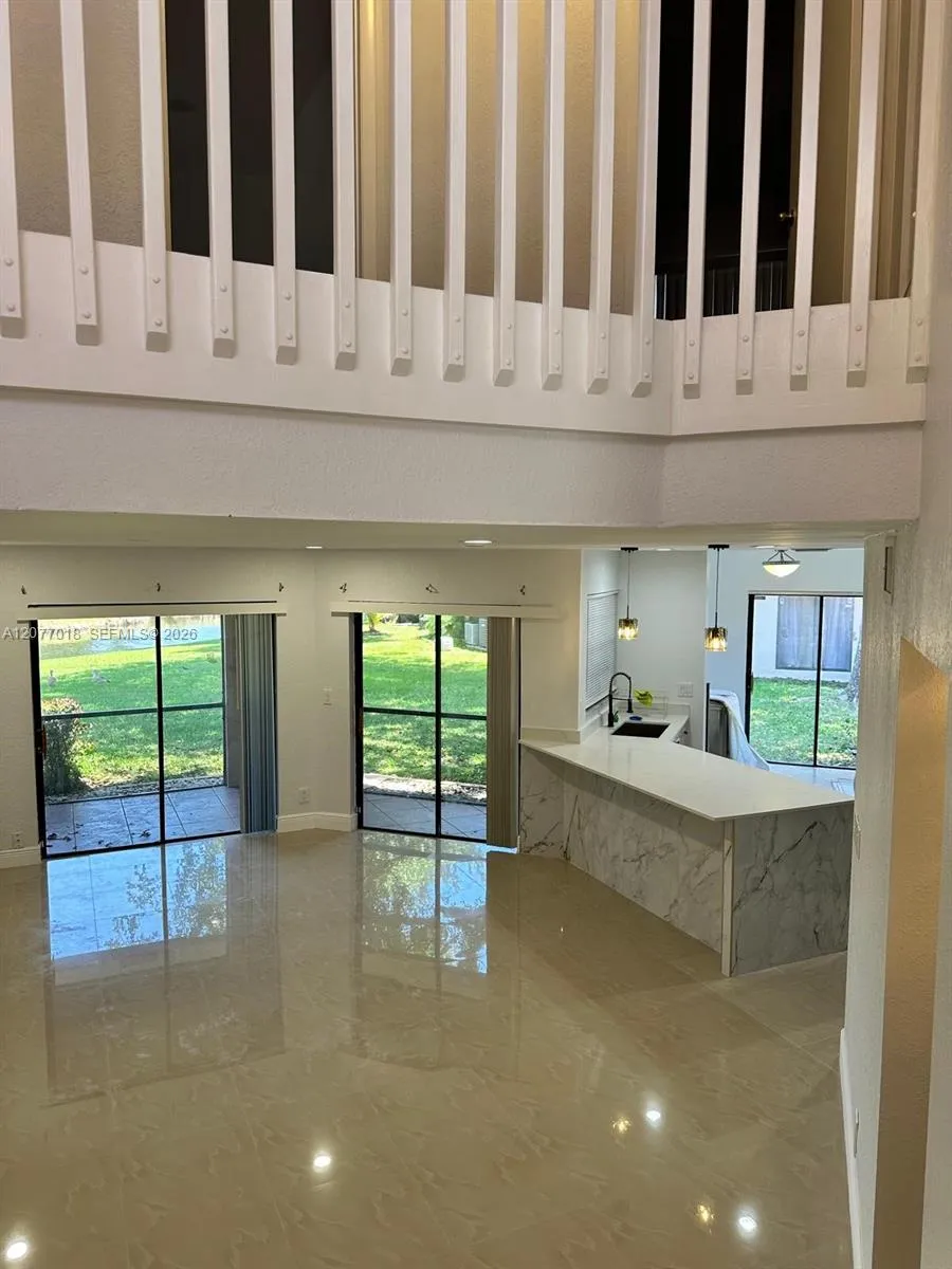 9177 W Sunrise Blvd Plantation, FL 33322