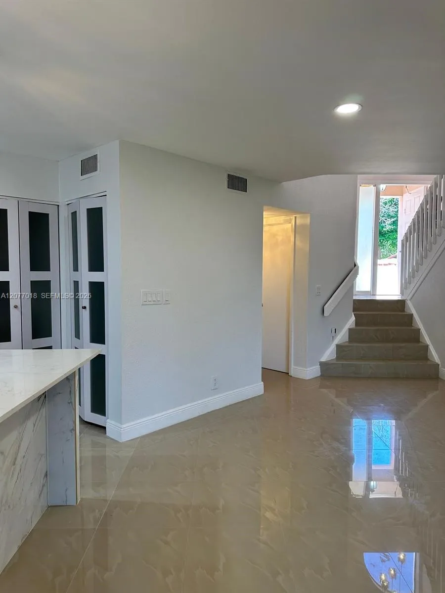 9177 W Sunrise Blvd Plantation, FL 33322