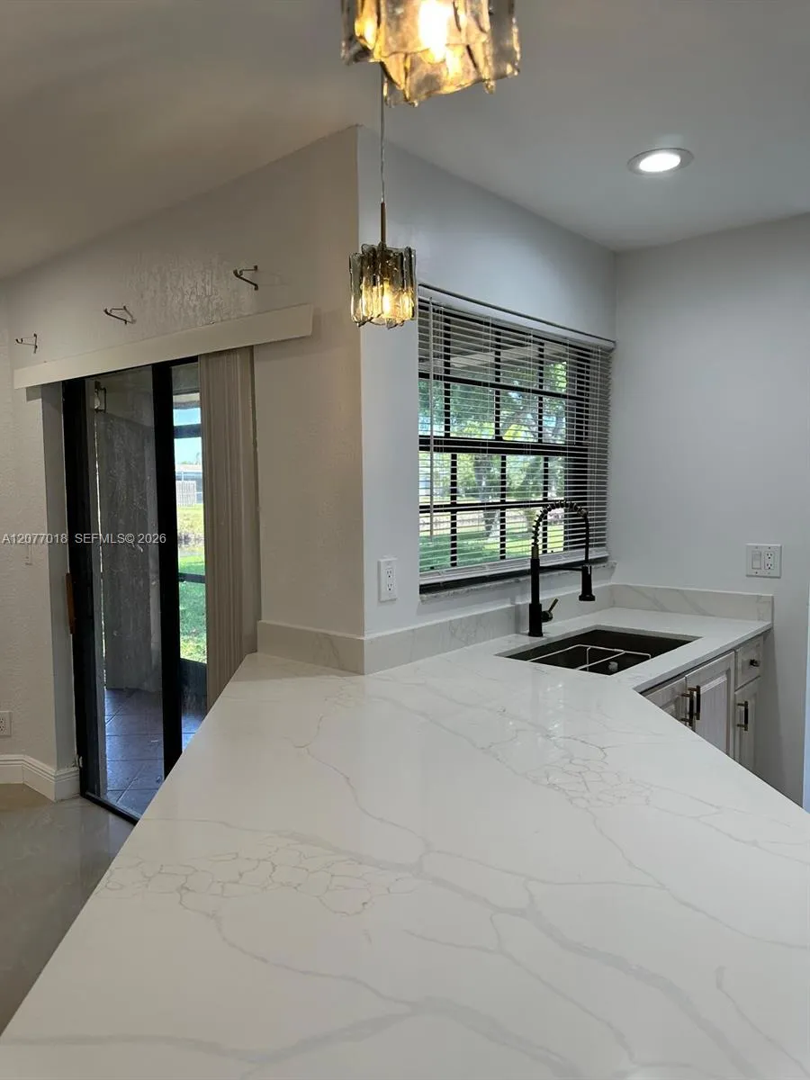 9177 W Sunrise Blvd Plantation, FL 33322