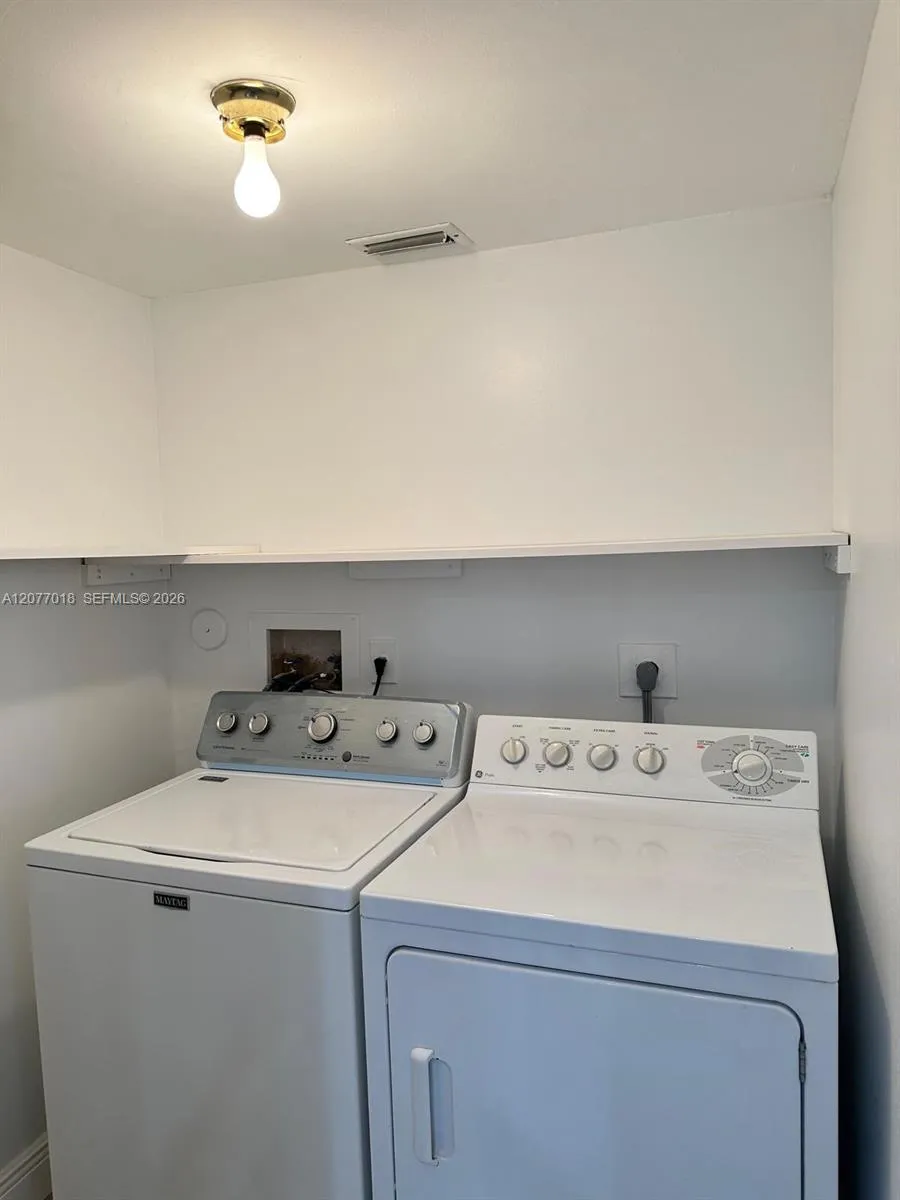 9177 W Sunrise Blvd Plantation, FL 33322