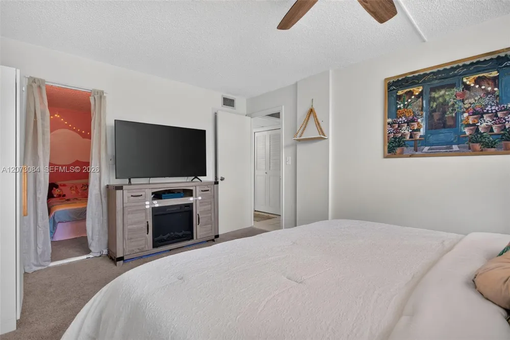 Address Not Shown Oakland Park, FL 33309
