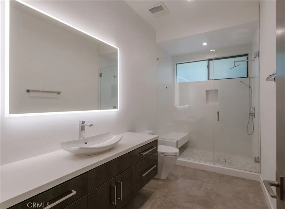 1643 S Carmelina Los Angeles, CA 90025