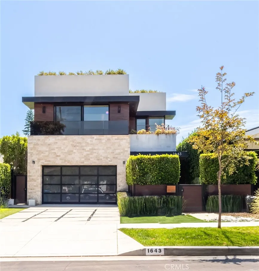 1643 S Carmelina Los Angeles, CA 90025