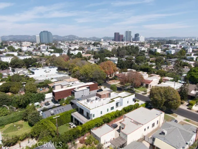 1643 S Carmelina Los Angeles, CA 90025