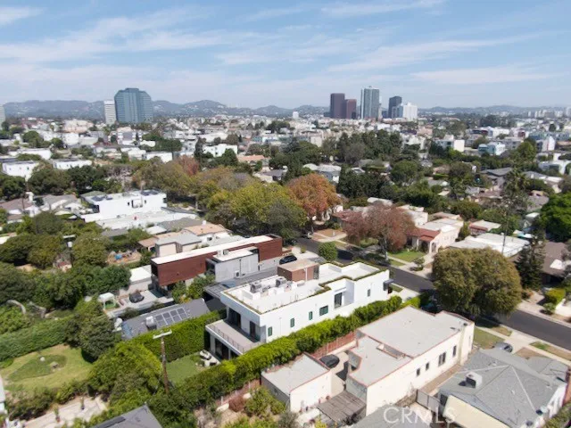 1643 S Carmelina Los Angeles, CA 90025