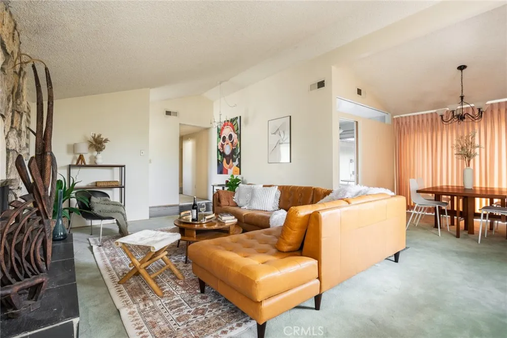 2020 Liliano Sierra Madre, CA 91024