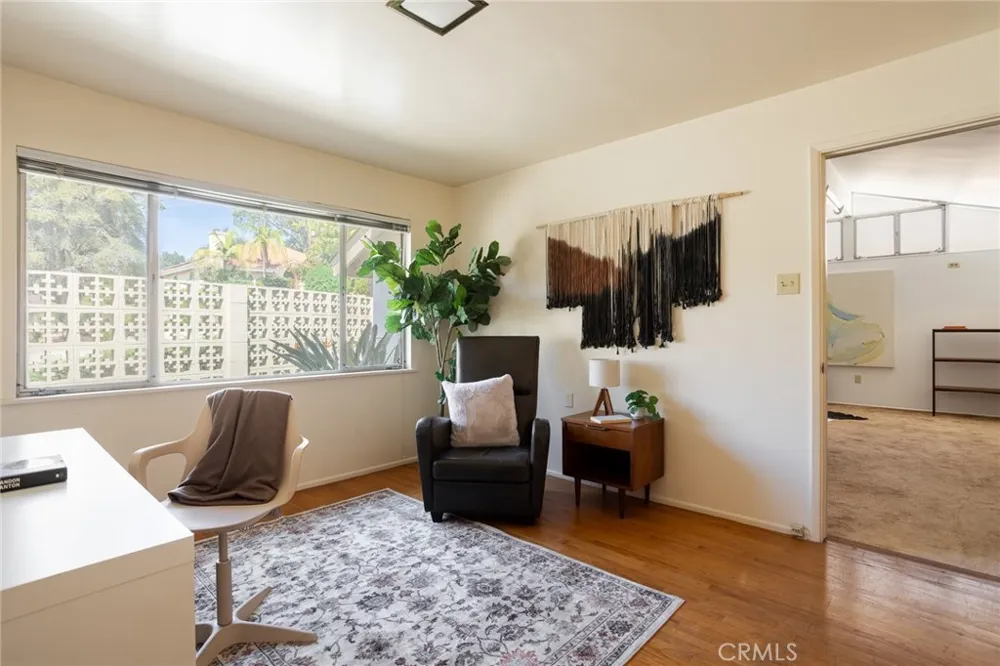 2020 Liliano Sierra Madre, CA 91024