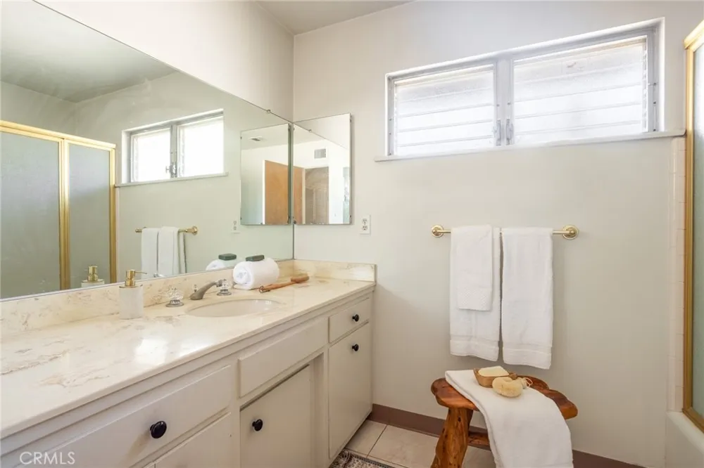 2020 Liliano Sierra Madre, CA 91024