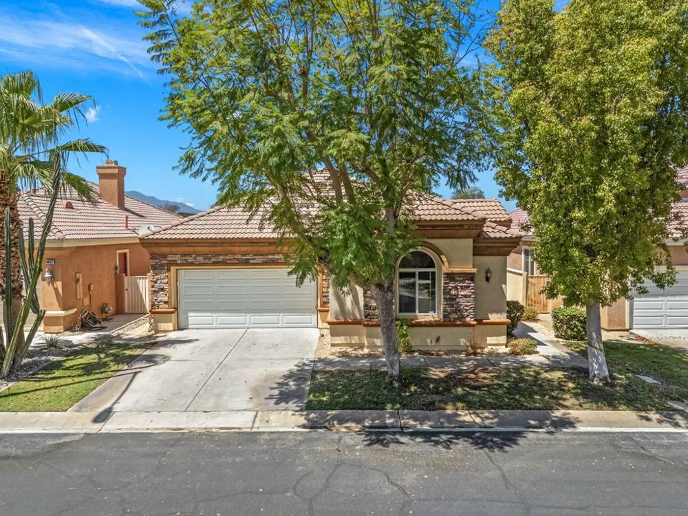 49599 Wayne Street Indio, CA 92201