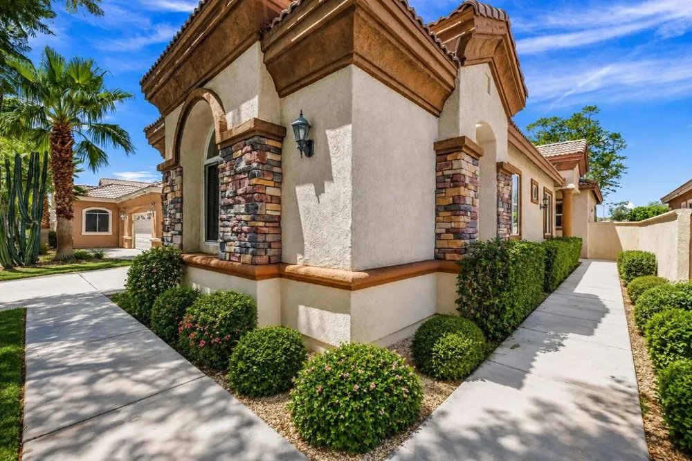 49599 Wayne Street Indio, CA 92201