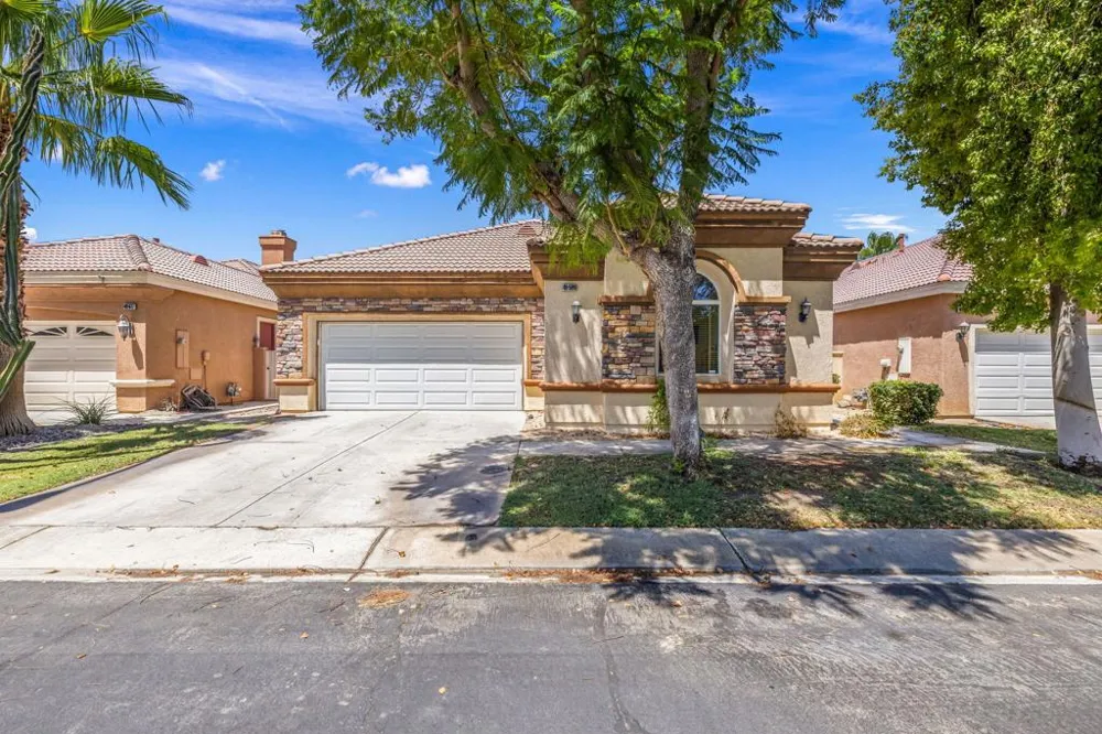 49599 Wayne Street Indio, CA 92201