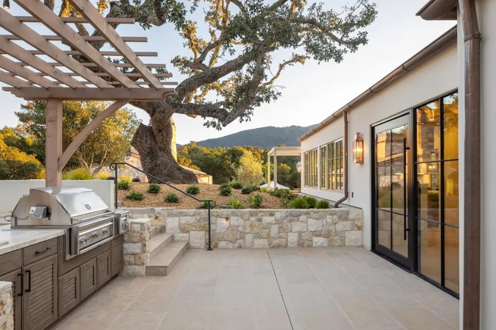 10 Encina Drive Carmel Valley, CA 93924
