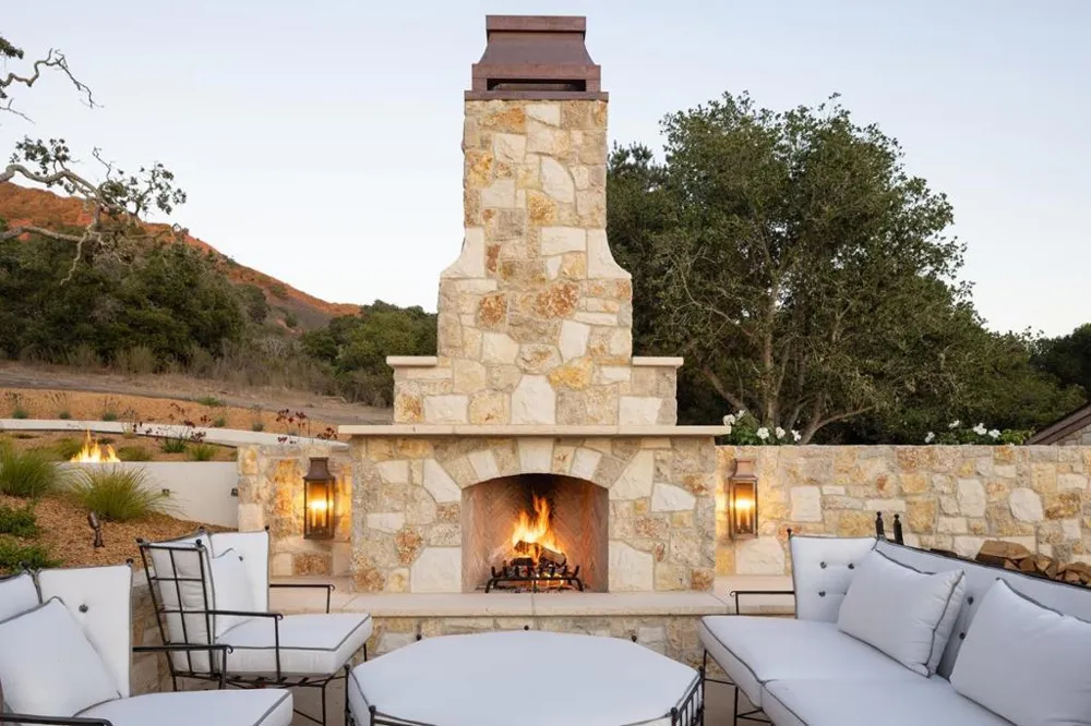 10 Encina Drive Carmel Valley, CA 93924