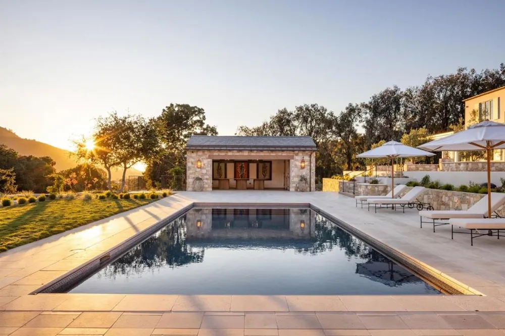 10 Encina Drive Carmel Valley, CA 93924