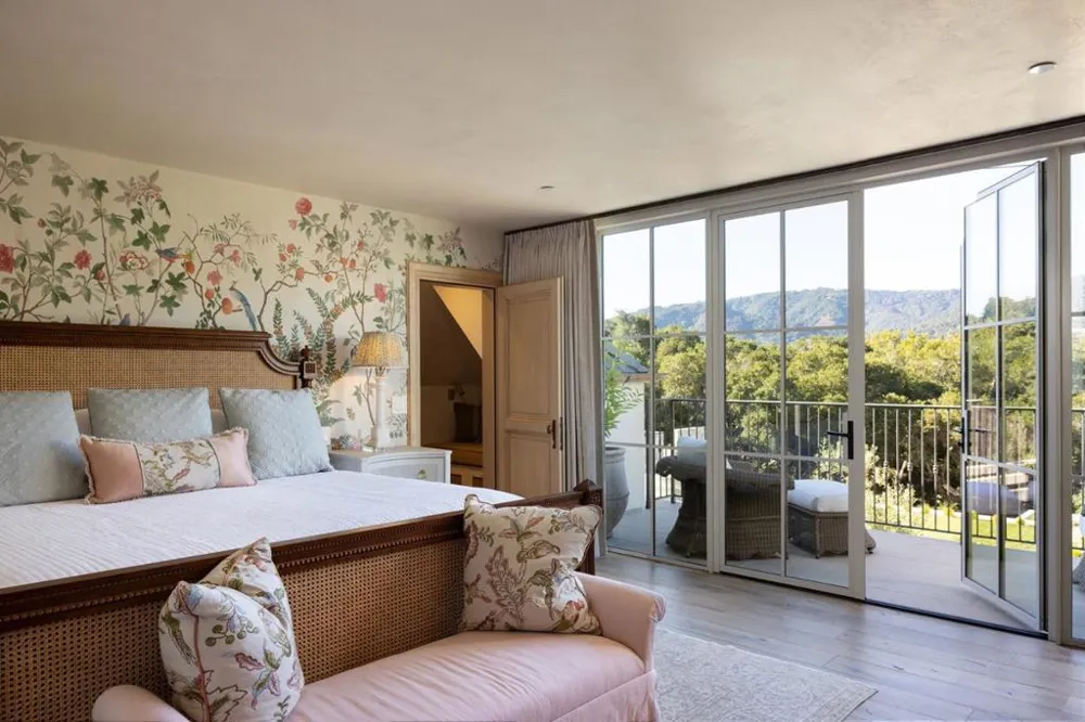 10 Encina Drive Carmel Valley, CA 93924