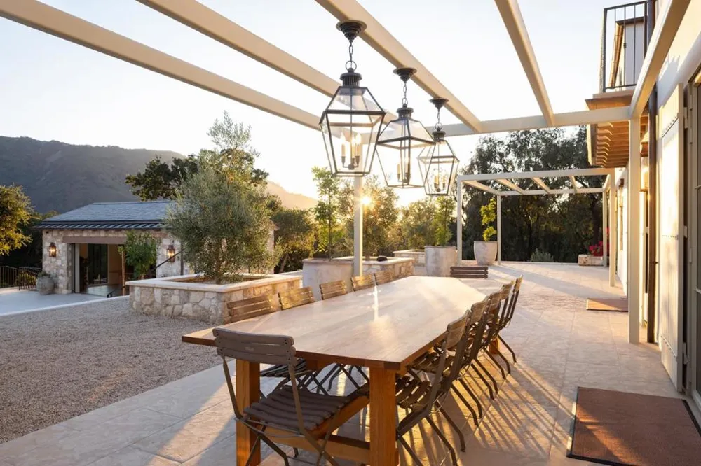 10 Encina Drive Carmel Valley, CA 93924