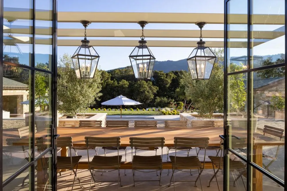 10 Encina Drive Carmel Valley, CA 93924