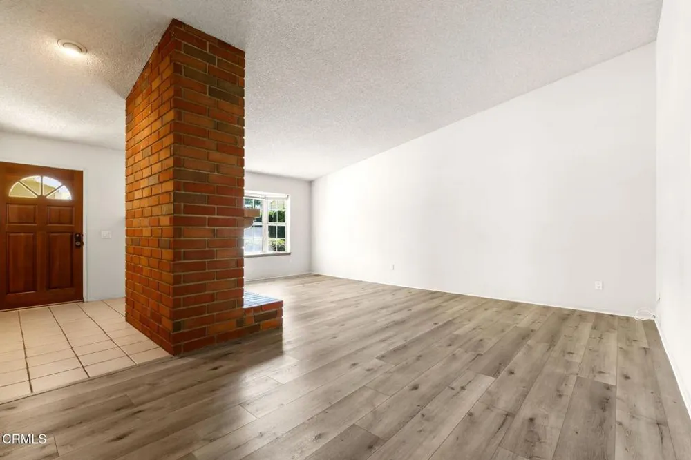 2225 Calle Bellota Camarillo, CA 93010