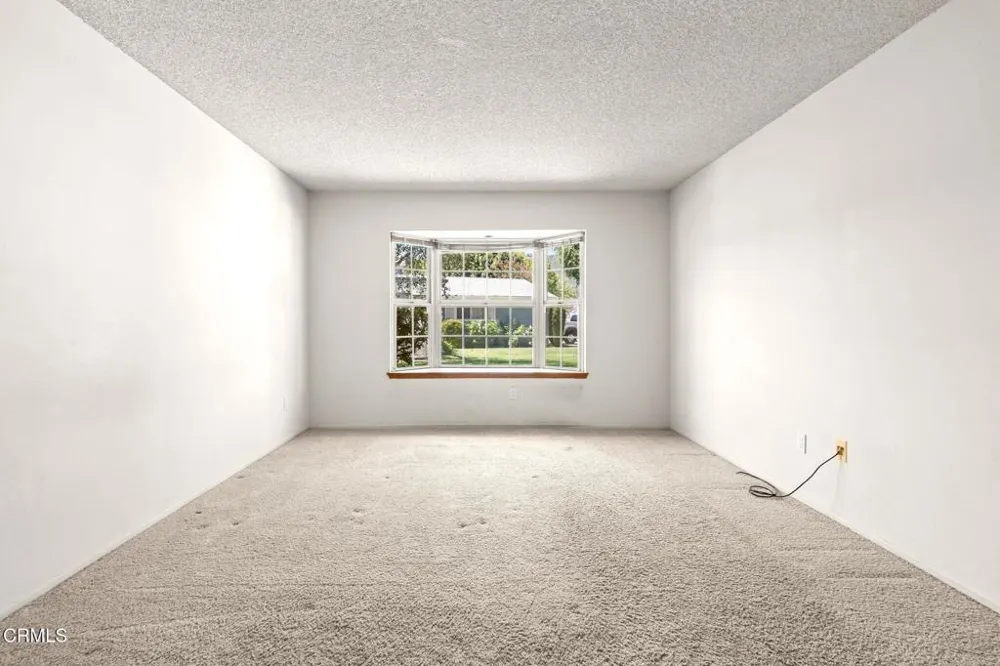 2225 Calle Bellota Camarillo, CA 93010