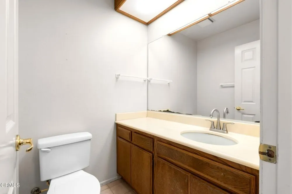 2225 Calle Bellota Camarillo, CA 93010