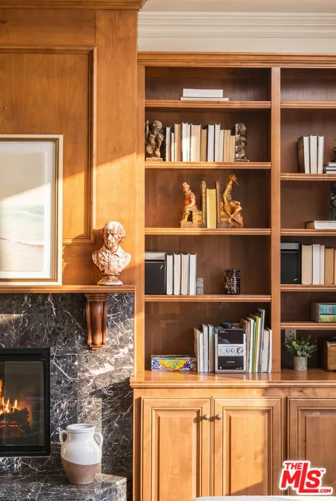 29089 Grayfox Street Malibu, CA 90265