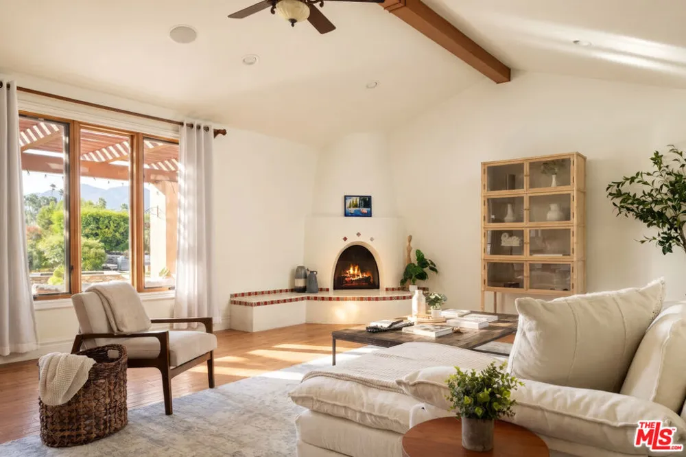 29089 Grayfox Street Malibu, CA 90265