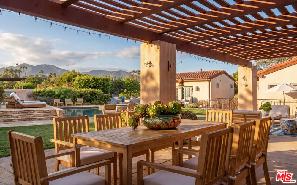 29089 Grayfox Street Malibu, CA 90265